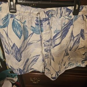 Floral Blue and White Women's Shorts